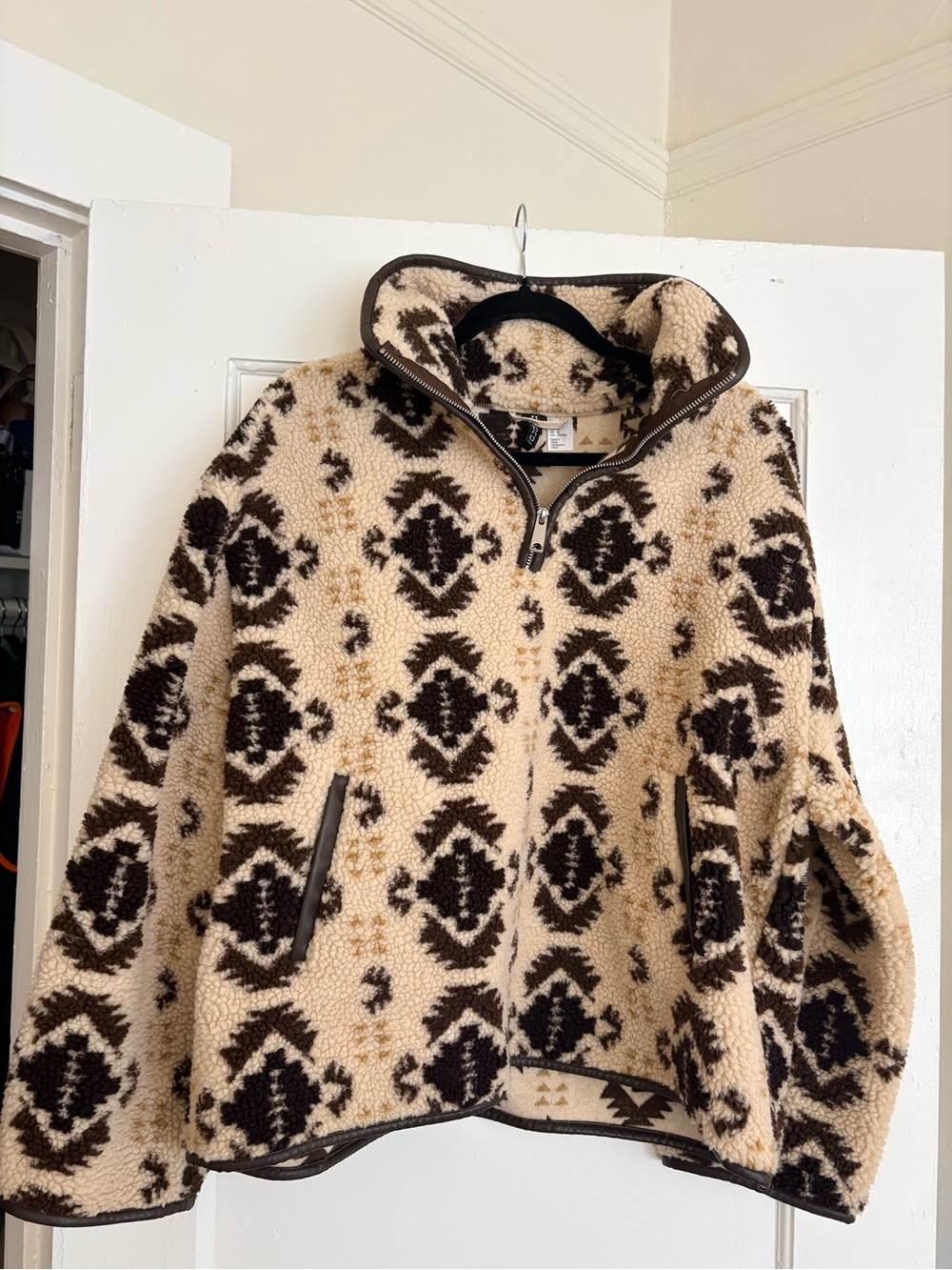 H&M Teddy Sherpa Half-Zip Pullover - Cream & Brown - Picture 6 of 9